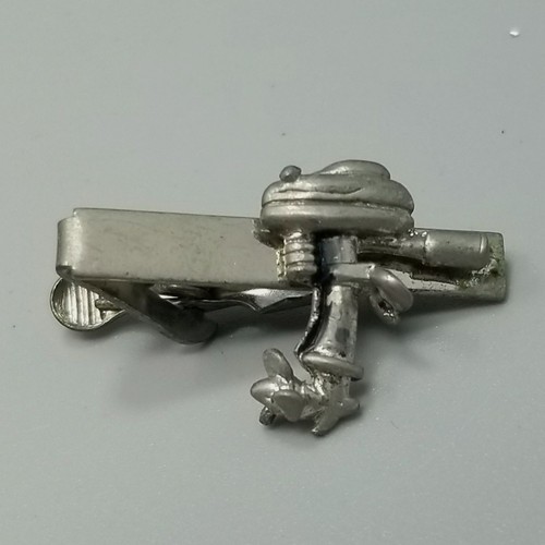 Vintage outboard motor - tie, bar