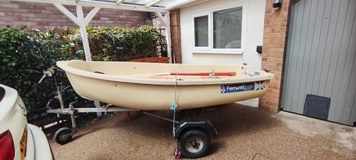 10ft fibreglass dinghy - , tender