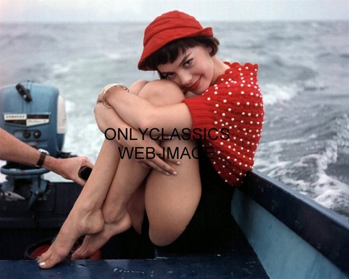 Young sexy leggy natalie - leggy, wood